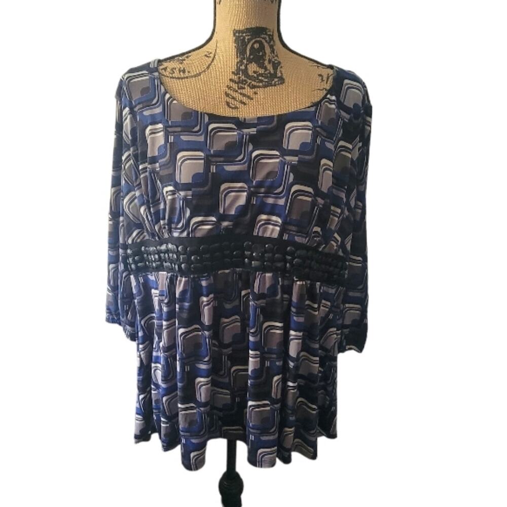 26/28 Venezia blue black gray beaded geometric print half sleeve stretchy blouse